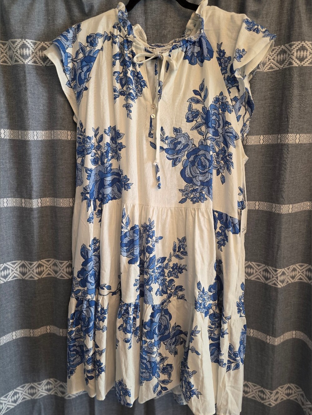 CeCe White Dress with Blue Flowers Size XL NWT